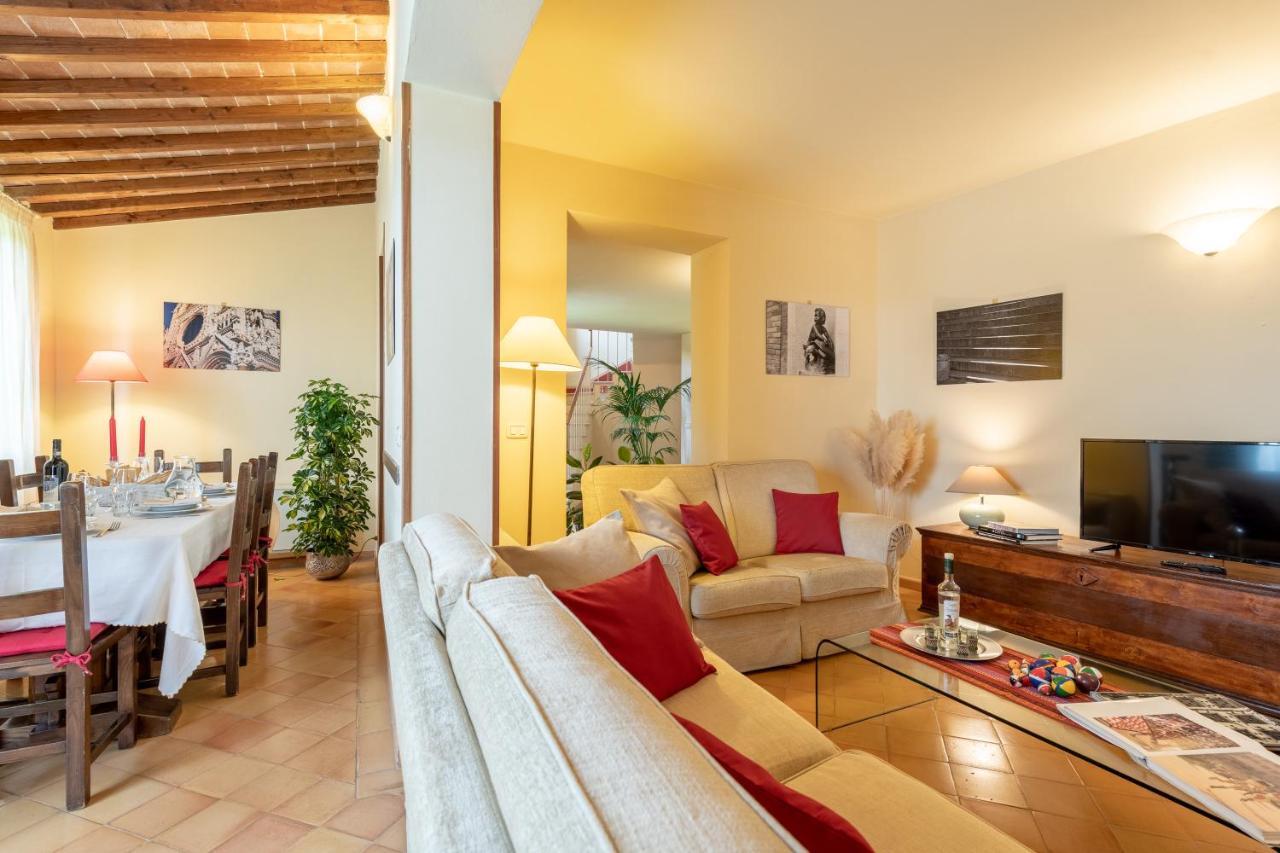 Villa Il Borghetto Сиена Екстериор снимка